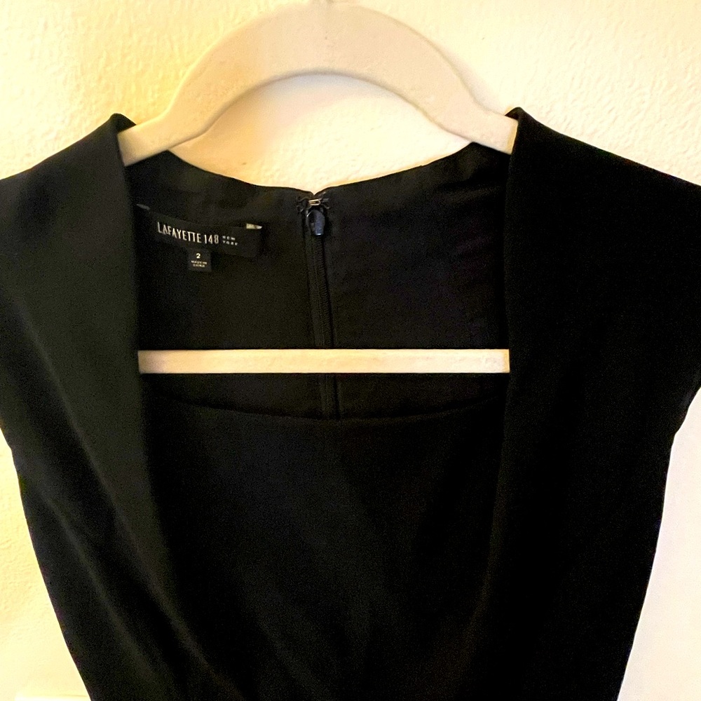 Lafayette 148 New York black, sleeveless, midi dress - Size 2